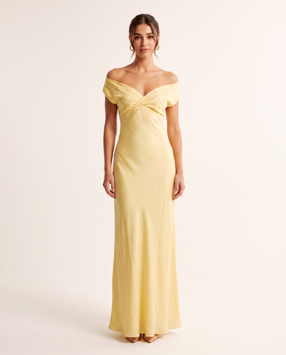 Amélie – Embroidered Off-Shoulder Maxi Dress